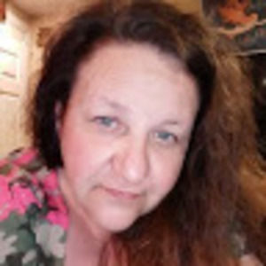 Meet your Posher, Lorie